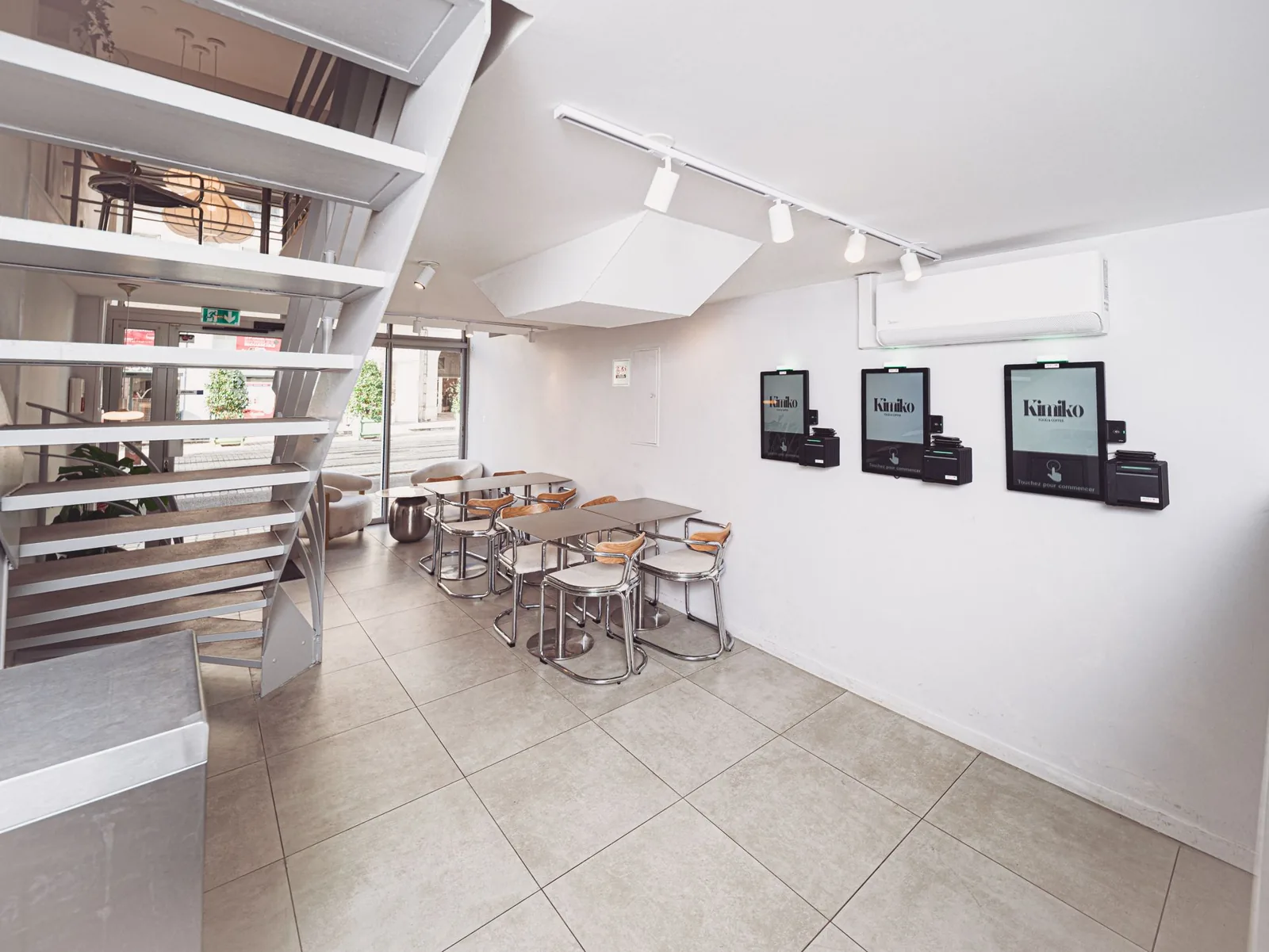 Intérieur du restaurant KIMIKO