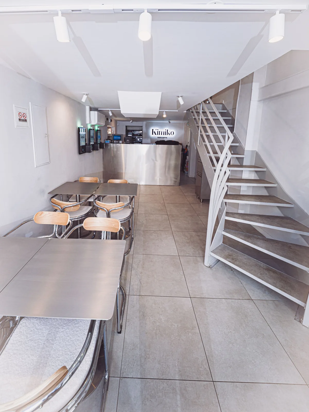 Intérieur du restaurant KIMIKO